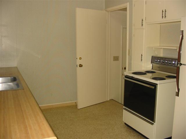 1203  E 33rd - Photo 4