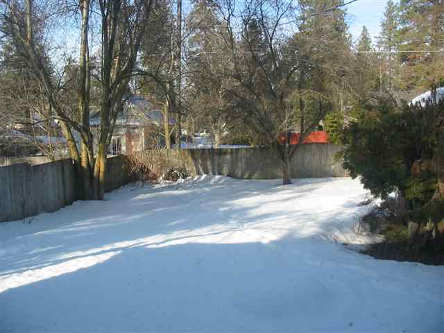 1203  E 33rd - Photo 9