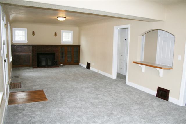 10113  E 4th Ave - Photo 3