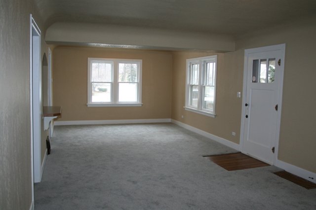10113  E 4th Ave - Photo 4