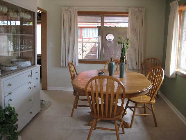 2125  W COURTLAND Ave - Photo 3