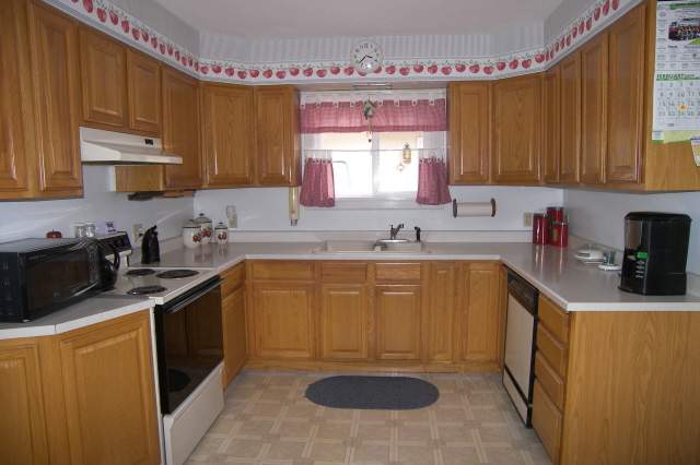 519  W 2nd St - Photo 3