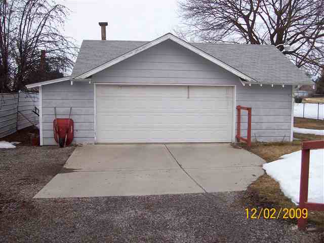 9625 E Broadway - Photo 2