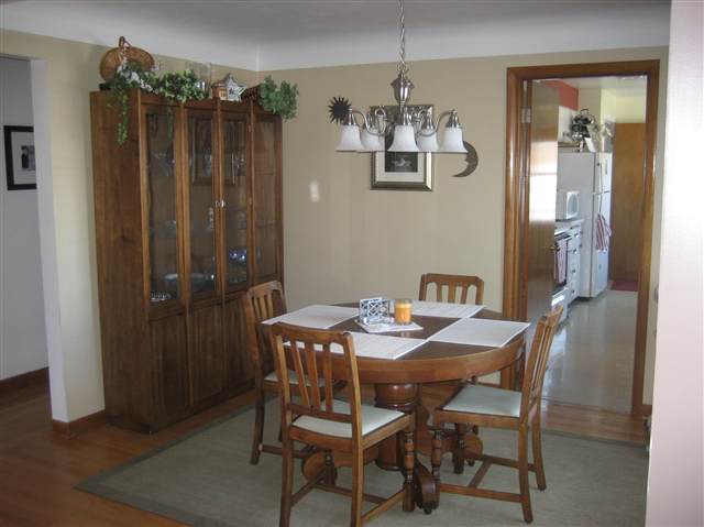 2827  N LAURA - Photo 3