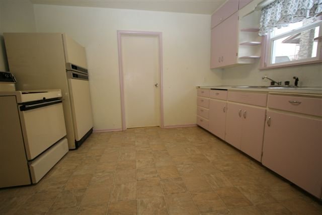 620  N Howard St - Photo 3