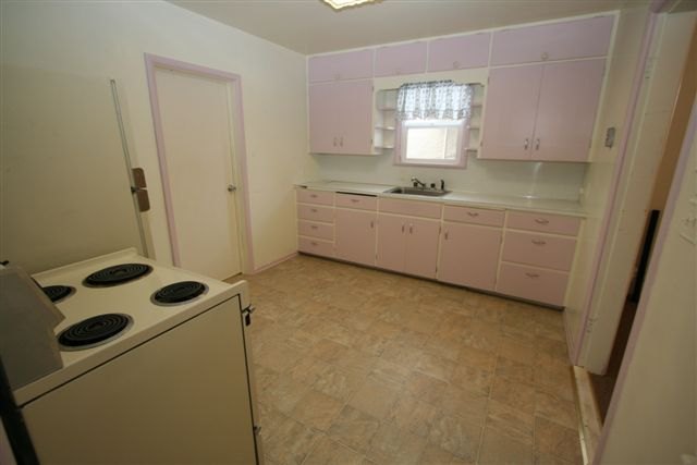 620  N Howard St - Photo 4
