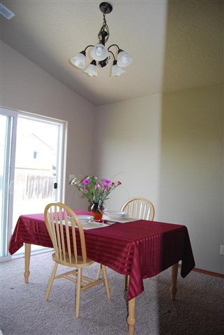 1013  N Oasis Ave - Photo 4