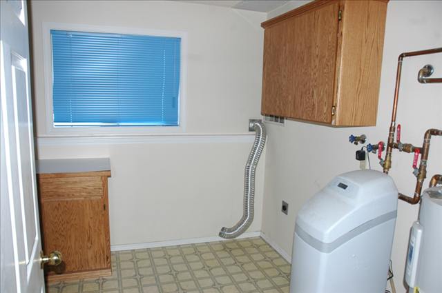633  N Virginia Ct - Photo 9