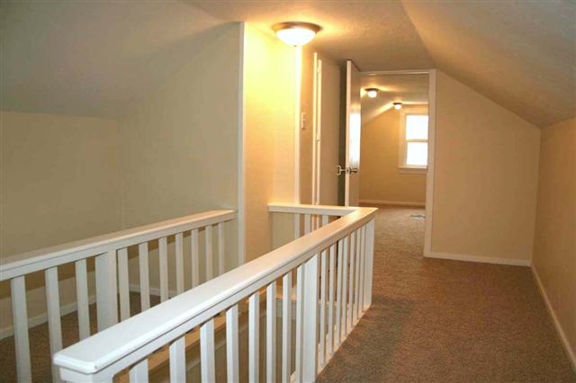 608  W SHANNON - Photo 8