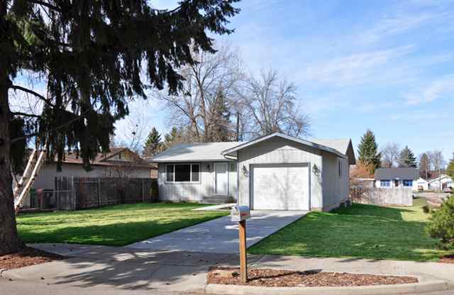 3829 E 7TH Ave - Photo 1