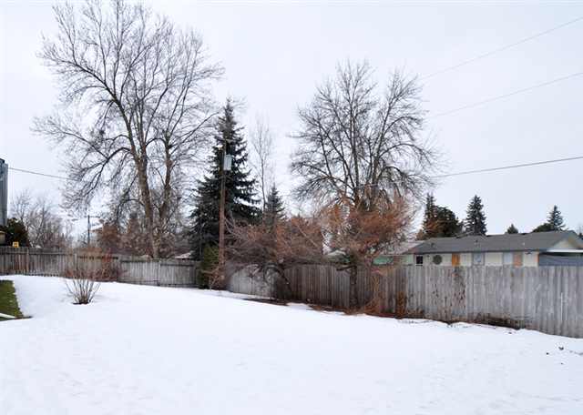 3829 E 7TH Ave - Photo 2