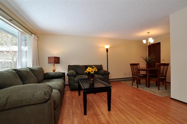 3829 E 7TH Ave - Photo 3