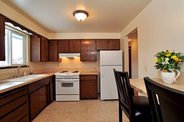 3829 E 7TH Ave - Photo 5