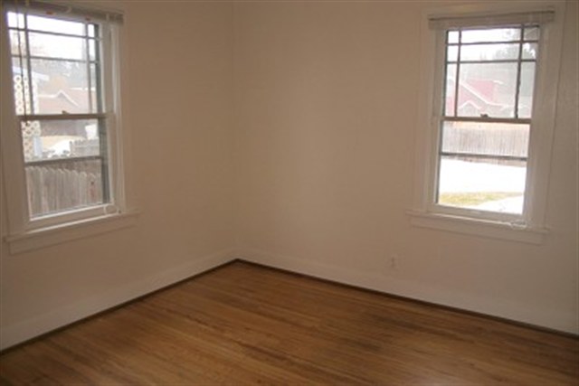 2604  E 5th - Photo 7