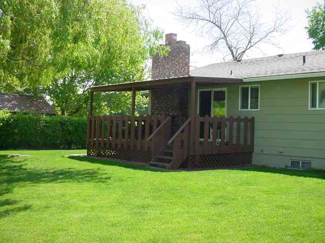 11913  E Maxwell Ave - Photo 9