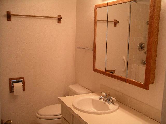 12405  E 24TH Ave - Photo 6