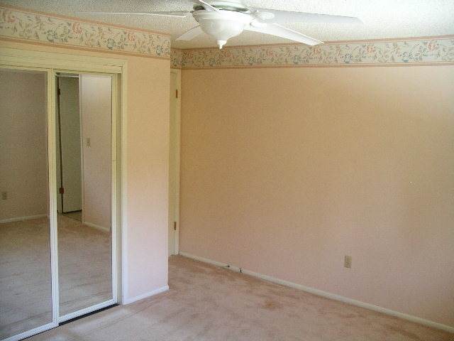 12405  E 24TH Ave - Photo 7