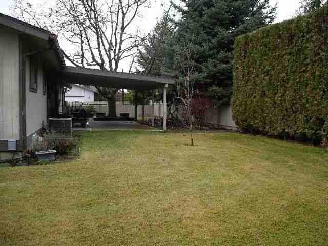 12405  E 24TH Ave - Photo 9