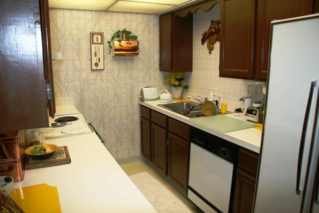 1002  W 7th Ave - Photo 6