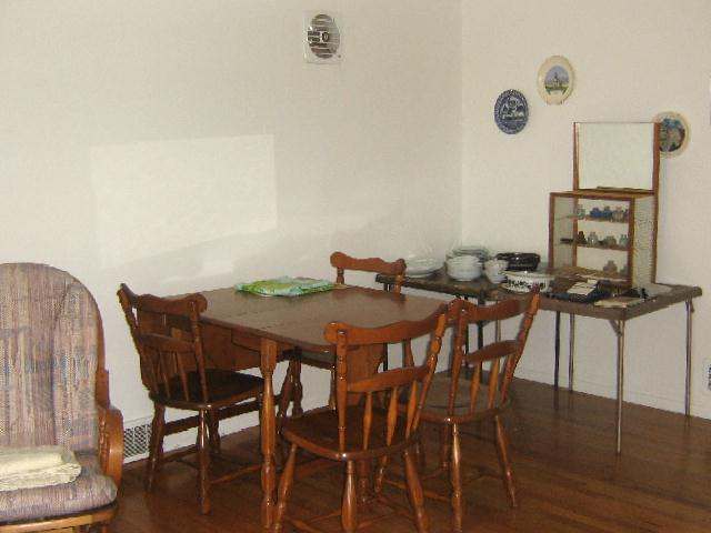1028  E 37th Ave - Photo 4