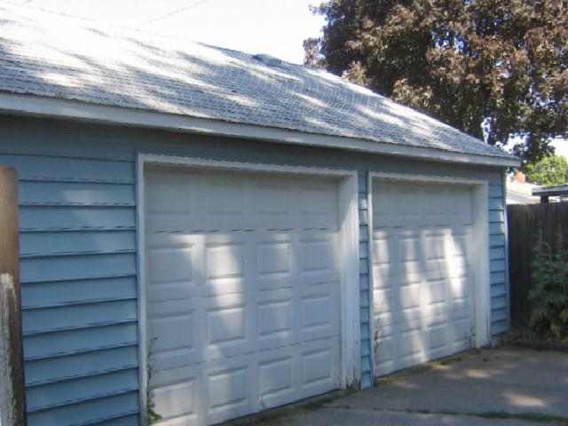 1028  E 37th Ave - Photo 9