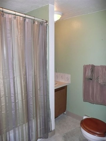 2111  E Longfellow Ave - Photo 5