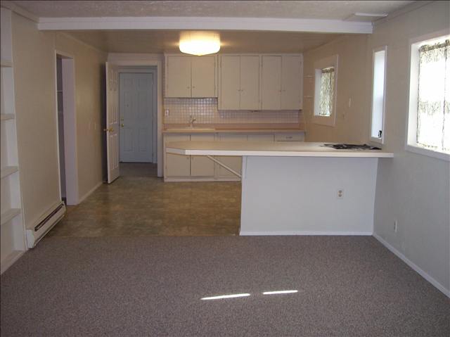214  N Colville - Photo 3