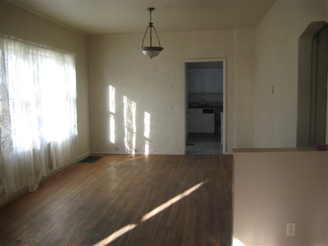 303  E 29th Ave - Photo 3