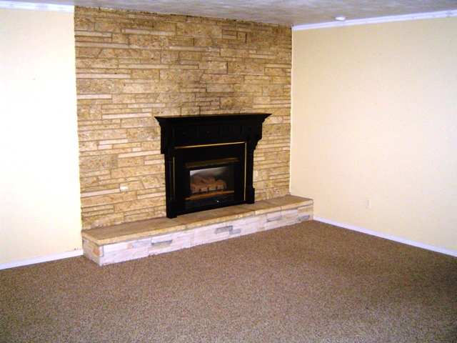 601  W Lincoln - Photo 3
