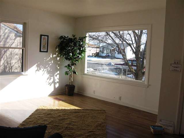 1303  E Hoffman Ave - Photo 3