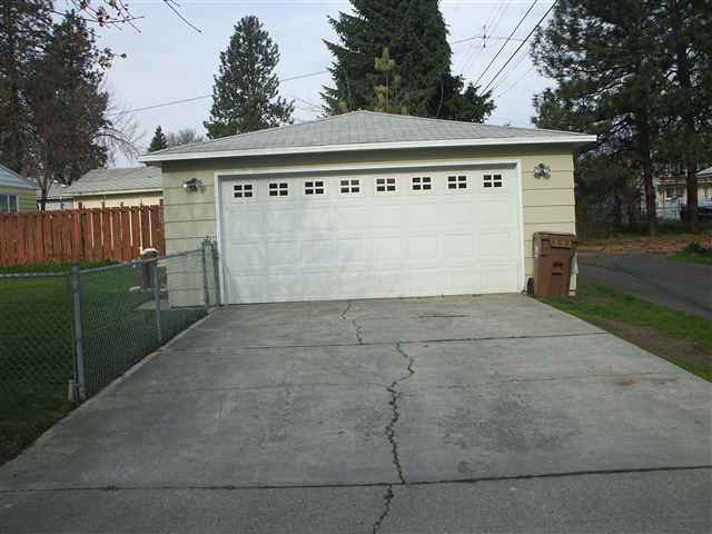 1304  W COLUMBIA - Photo 9