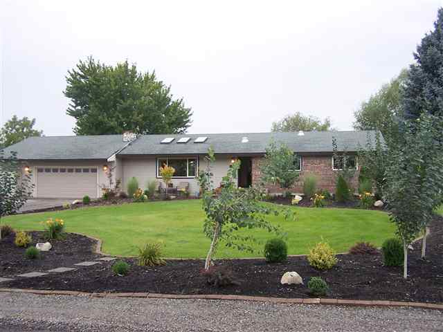 4521 N GARRY Rd - Photo 1