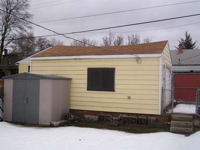 1111  E WALTON - Photo 9