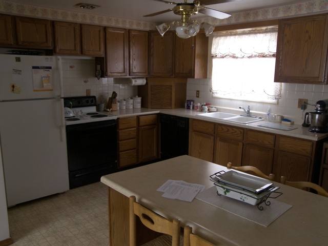 2704  E Winger Rd - Photo 3