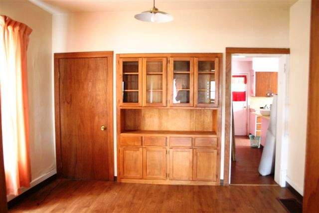 2328  W Bridge - Photo 4
