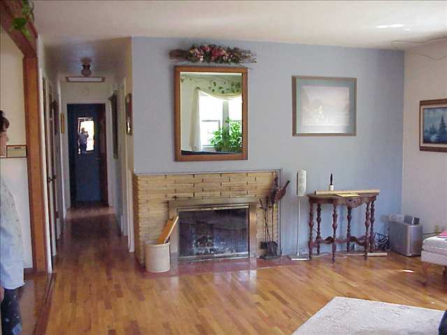 704 Clover Ct - Photo 4