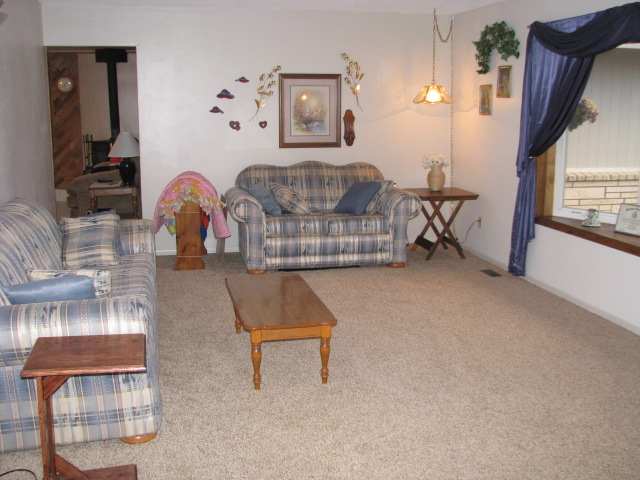 12105  E Lenora - Photo 3