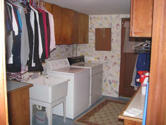 12105  E Lenora - Photo 7