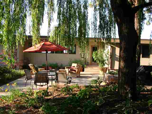 2428  E 9th Ave - Photo 5