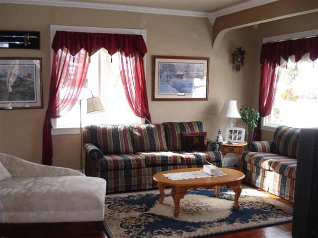 915 Marshall St - Photo 4