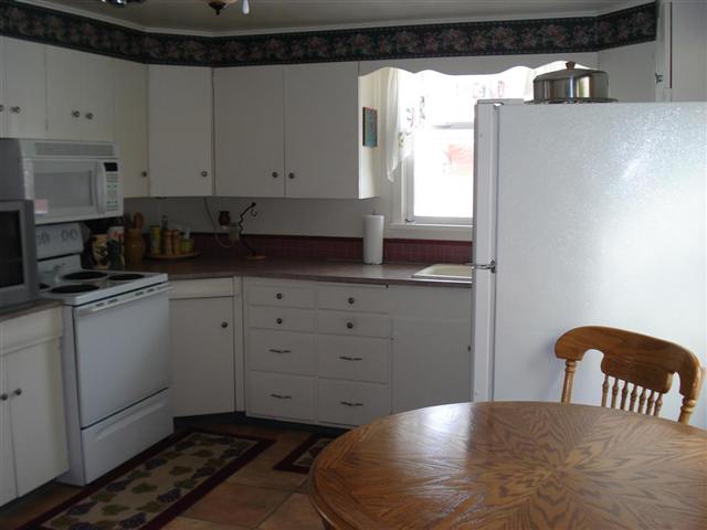 915 Marshall St - Photo 6