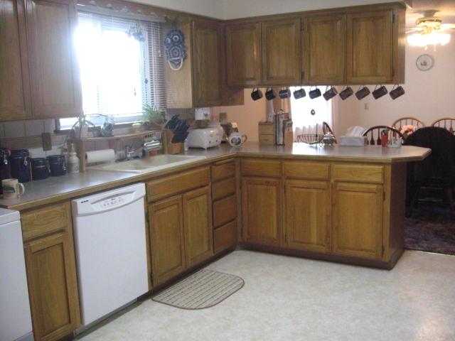 1119  E 57th Ave - Photo 4