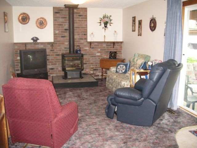 1119  E 57th Ave - Photo 7