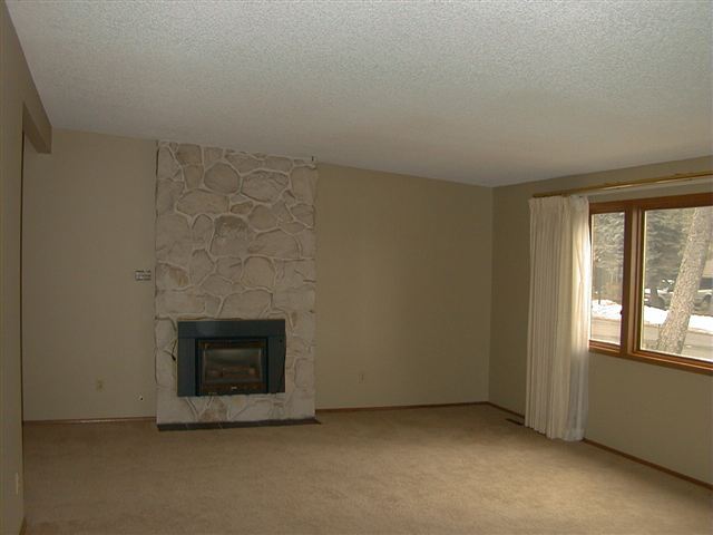 12821  E 25TH - Photo 3