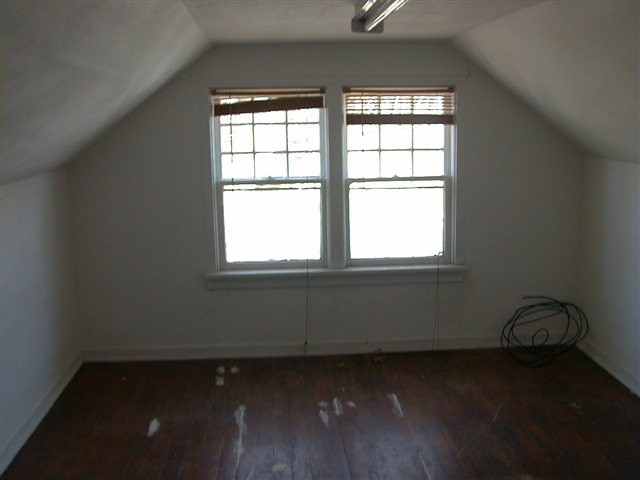 7219  E 5TH - Photo 4