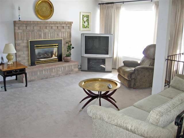 5812 N Sutherlin St - Photo 2