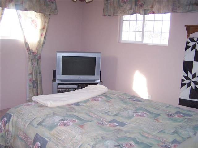 2424  W Bruce Ave - Photo 7