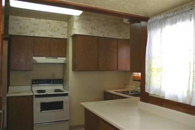 4111  E 2nd - Photo 4