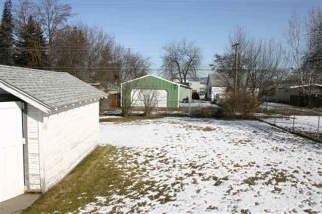 4111  E 2nd - Photo 9