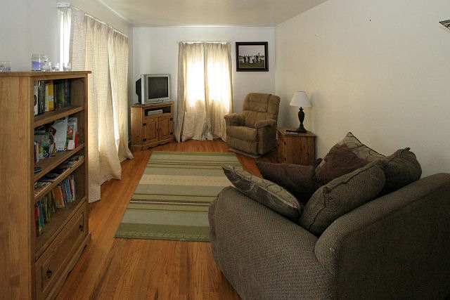 1015  E 34th Ave - Photo 3